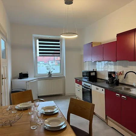 Kraempfervorstadt - 3 Schlafzimmer - 6 Betten - Wlan - Gratis Stellplatz - 2 Baeder Apartment